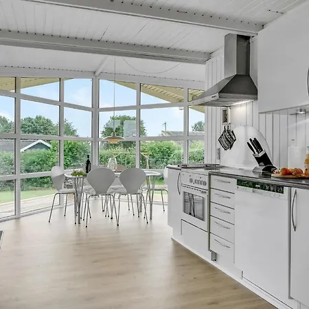 Hébergement de vacances Stunning In With House Sea View Hejls