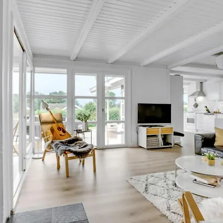 Stunning In With House Sea View *